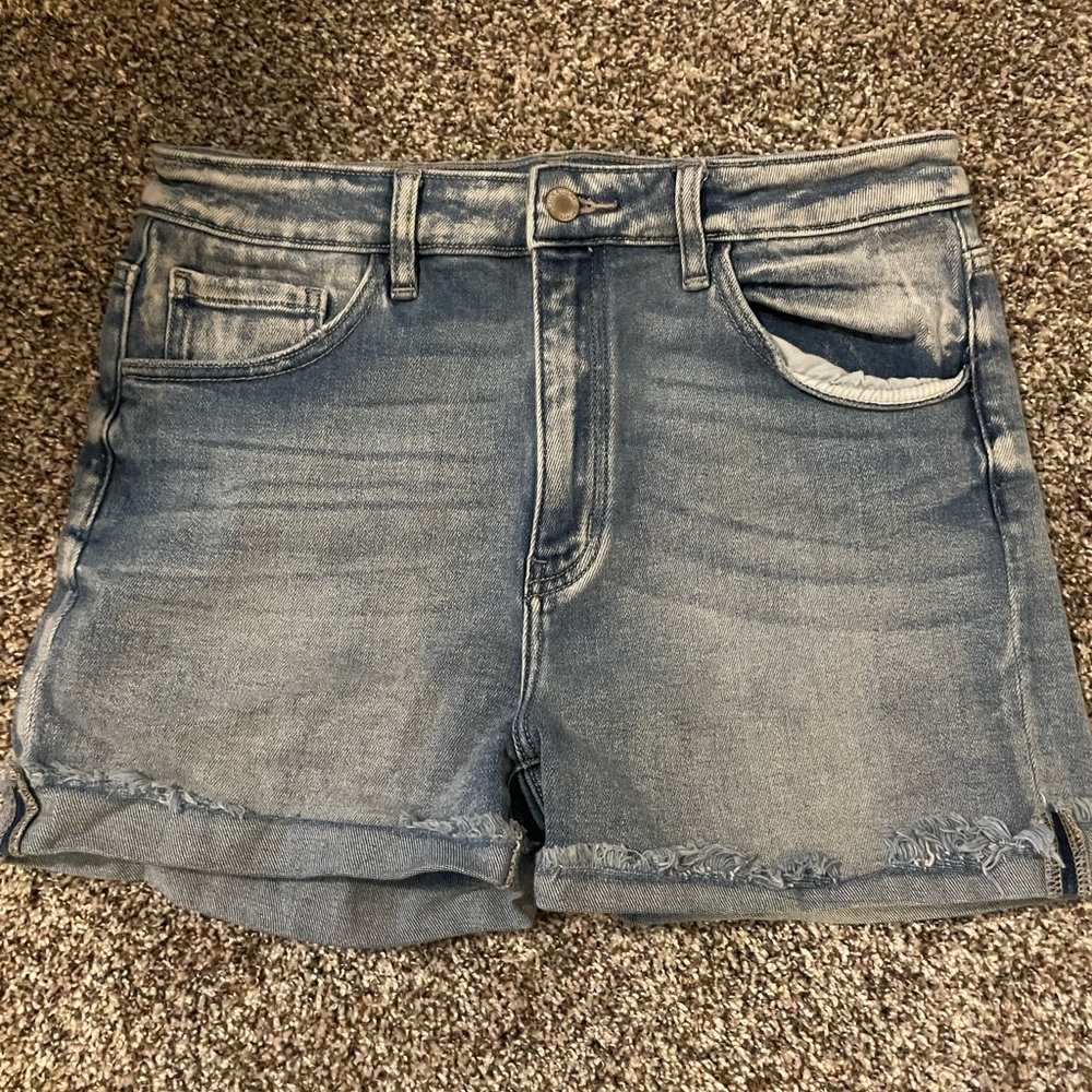 KanCan Kurvy Ultra High Rise Shorts Size 30